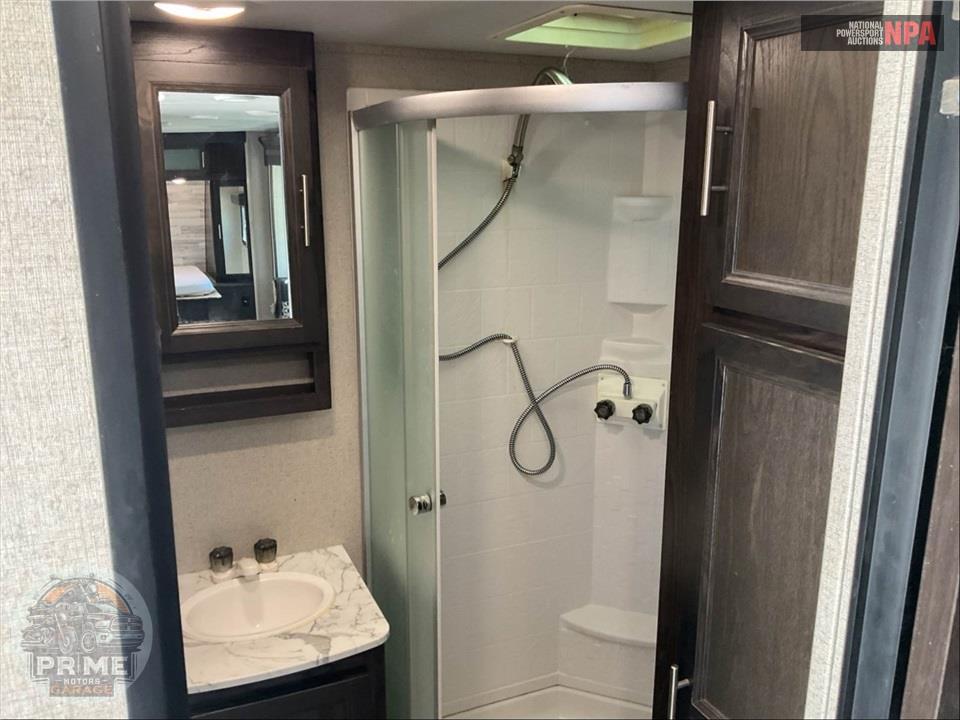2020 Kodiak By Dutchmen M-261RBSL - ULTRA LITE SERIES — фото 16