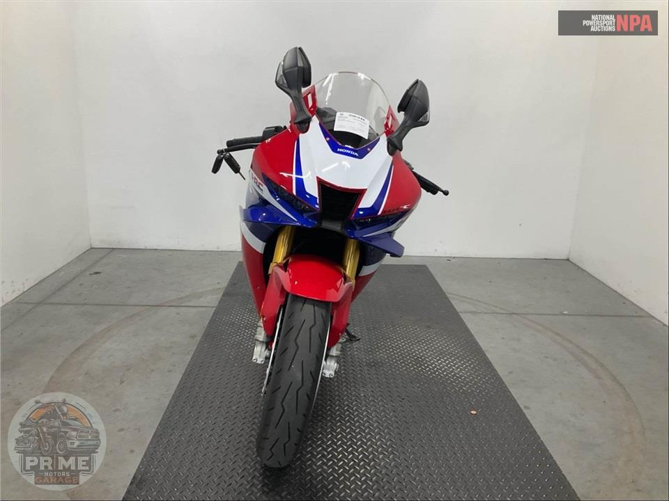 2025 Honda CBR1000RR-R FIREBLADE SP — фото 2