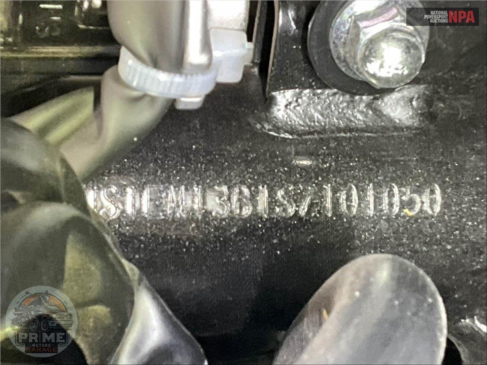 2025 Suzuki GSX800FRQM5 GSX-8R — фото 27