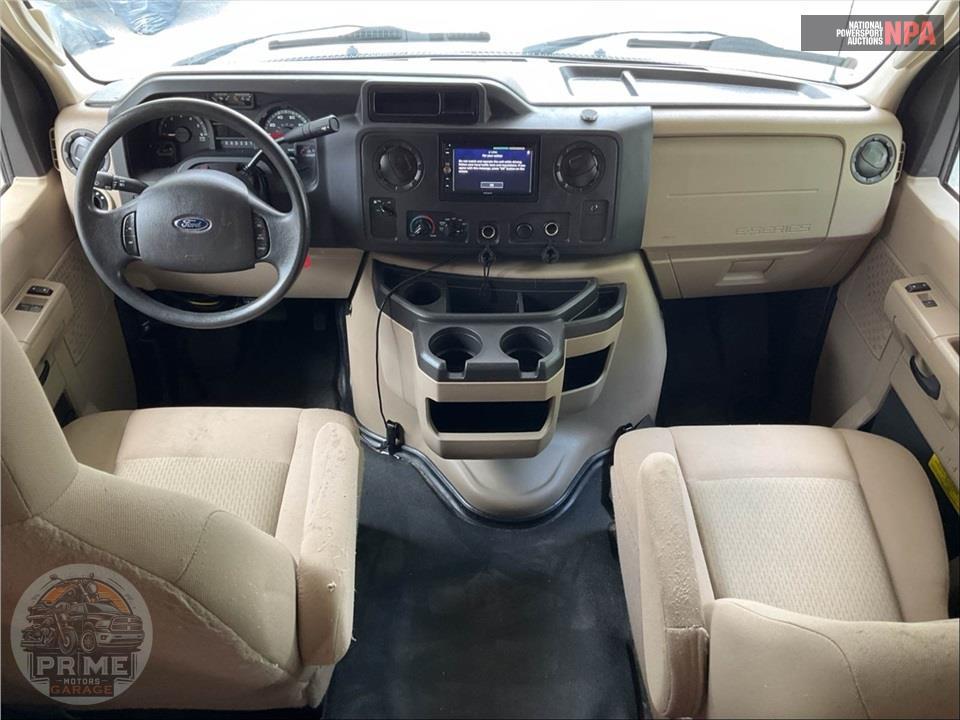 2015 Thor Motor Coach M-28H E450-V10 - FREEDOM ELITE SERIES — фото 14