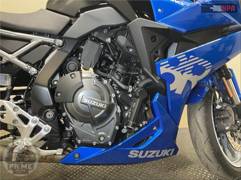 2024 Suzuki GSX800FRQM4 GSX-8R — фото 6