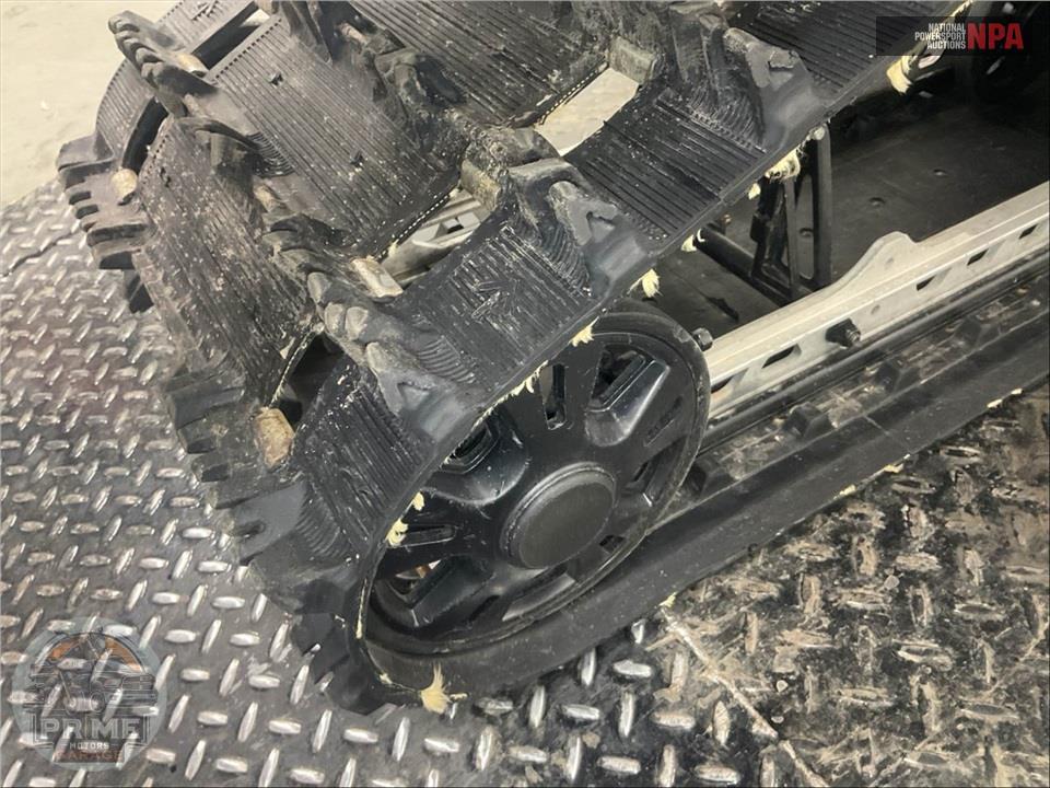 2024 Ski-Doo MXZ Sport 137 600 EFI RipSaw 1.25" E.S. — фото 13