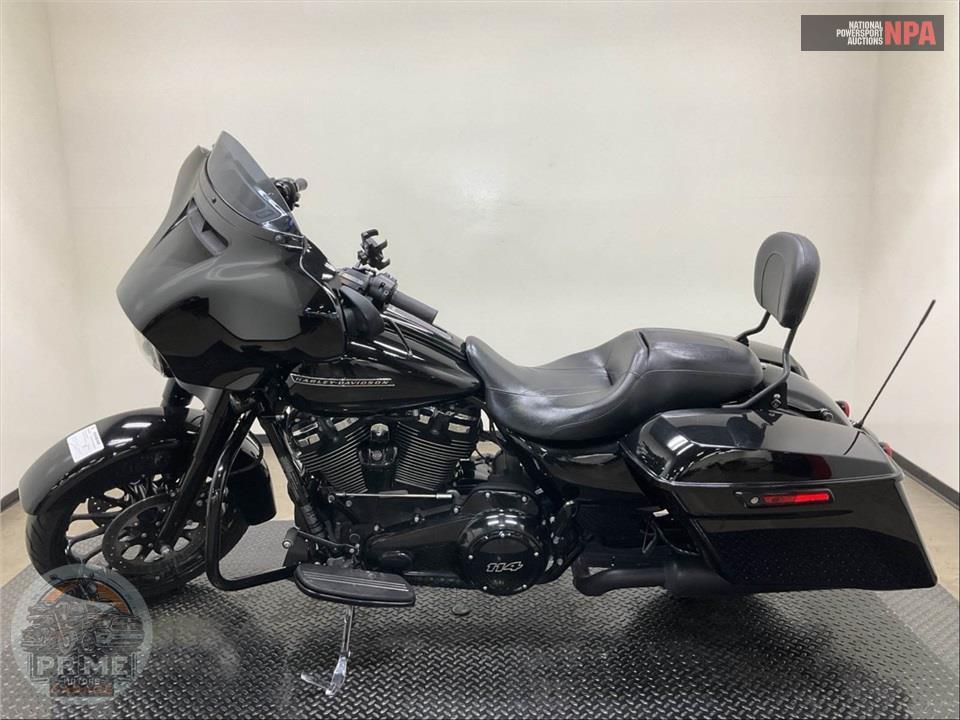 2019 Harley-Davidson FLHXS STREET GLIDE SPECIAL — фото 3