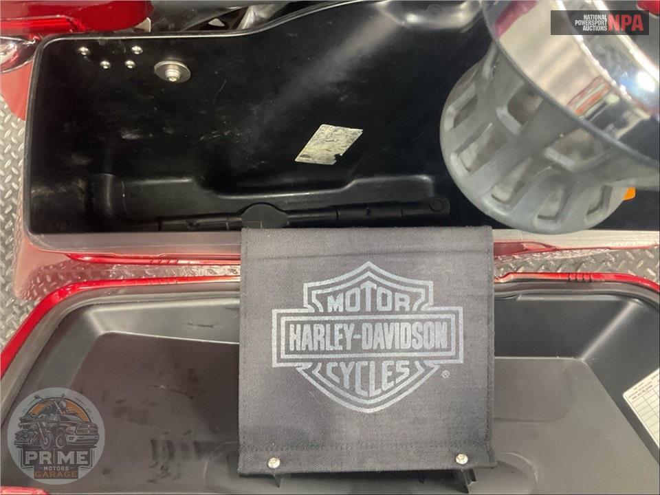 2012 Harley-Davidson FLTRU ROAD GLIDE ULTRA — фото 24