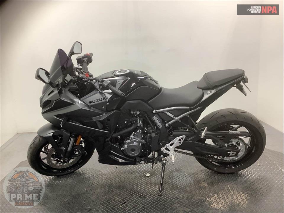 2025 Suzuki GSX800FRQM5 GSX-8R — фото 3