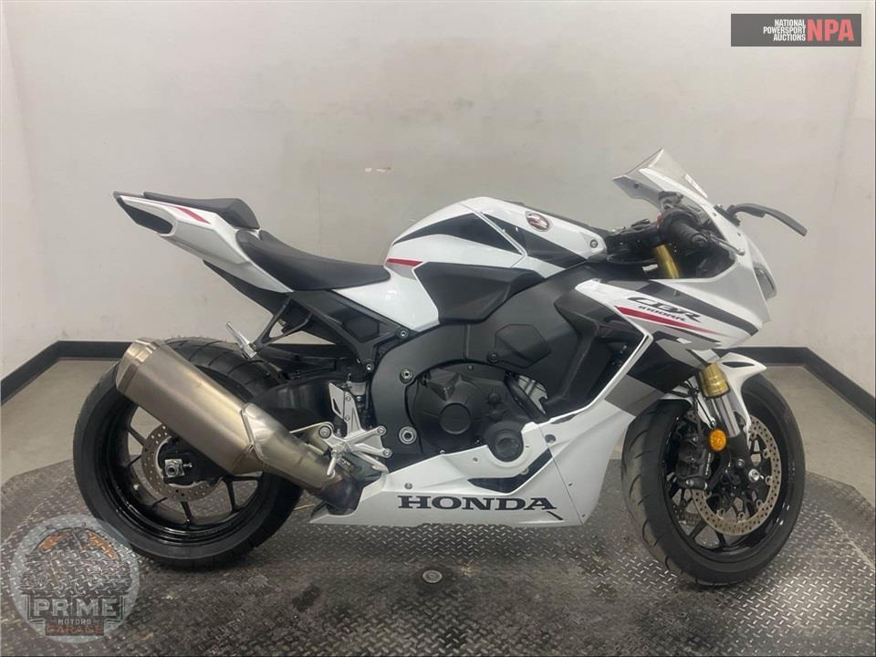 2025 Honda CBR1000RR — фото 1