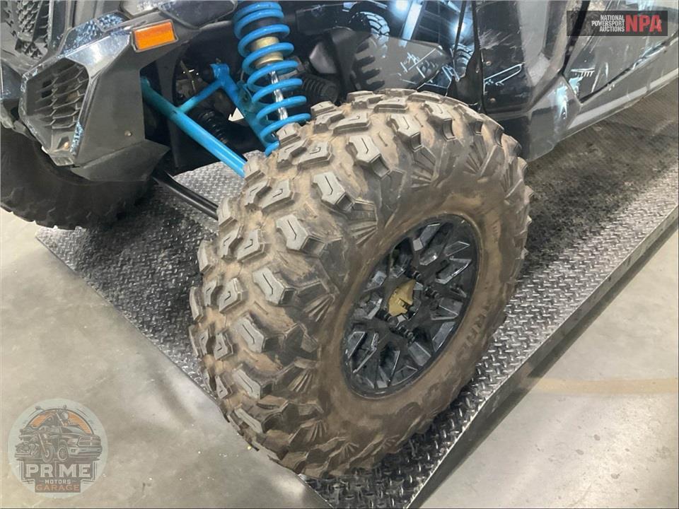 2023 Can-Am MAVERICK X3 MAX DS TURBO 64 (TAN/BLACK) — фото 24