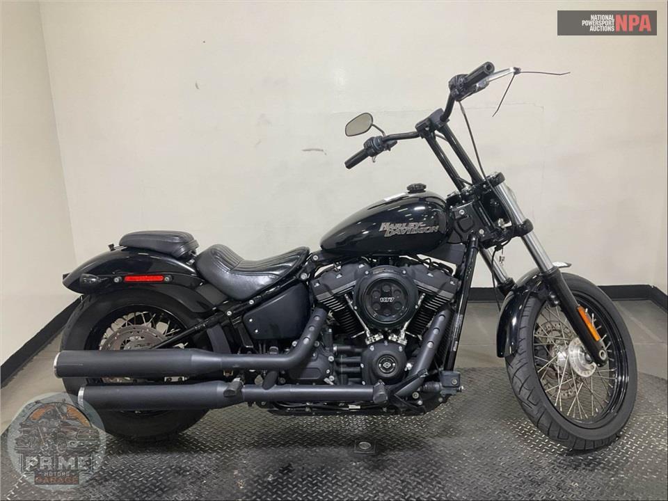 2019 Harley-Davidson FXBB STREET BOB — фото 1