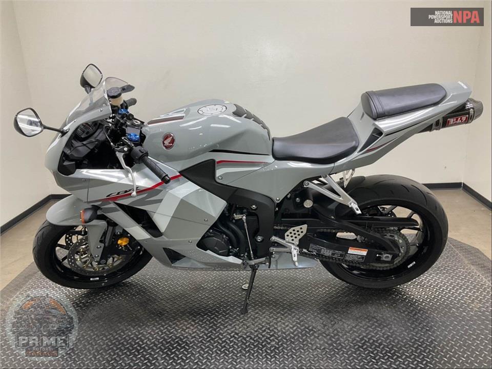 2026 Honda CBR600RR — фото 3