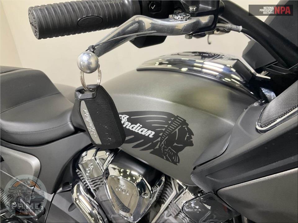 2023 Indian Motorcycle CHALLENGER (SMOKE) — фото 10