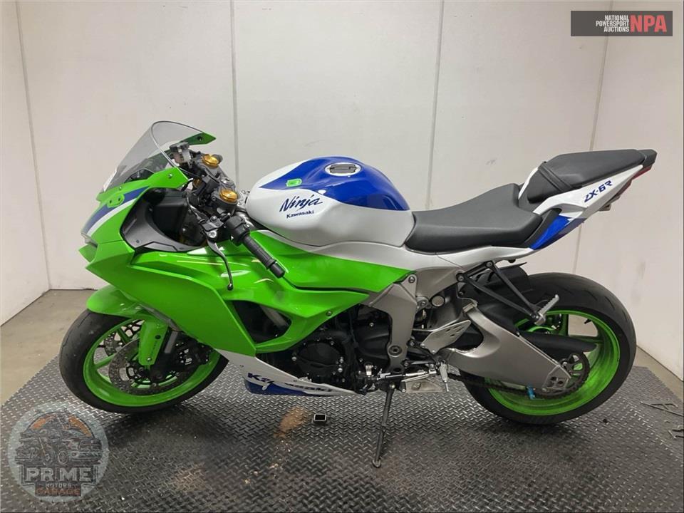 2024 Kawasaki NINJA ZX-6R 40TH ANNIVERSARY (ABS) — фото 3