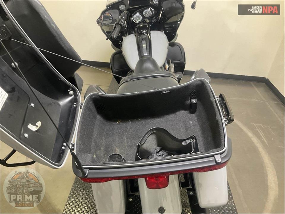 2024 Harley-Davidson FLTRK ROAD GLIDE LIMITED — фото 31