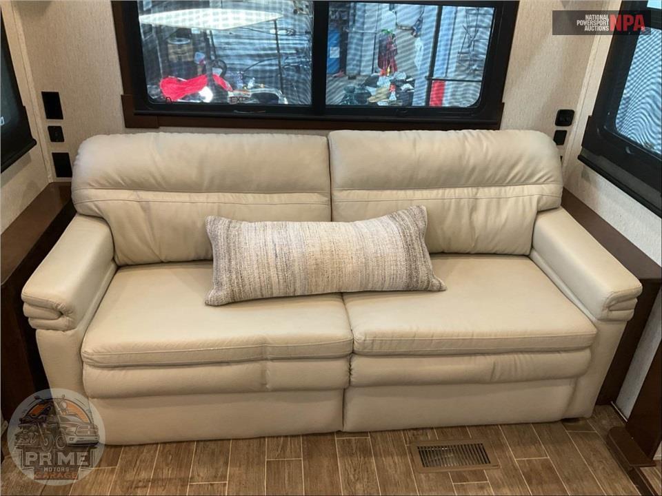 2019 Redwood Rv M-3901 WB - FIFTH WHEEL SERIES — фото 12