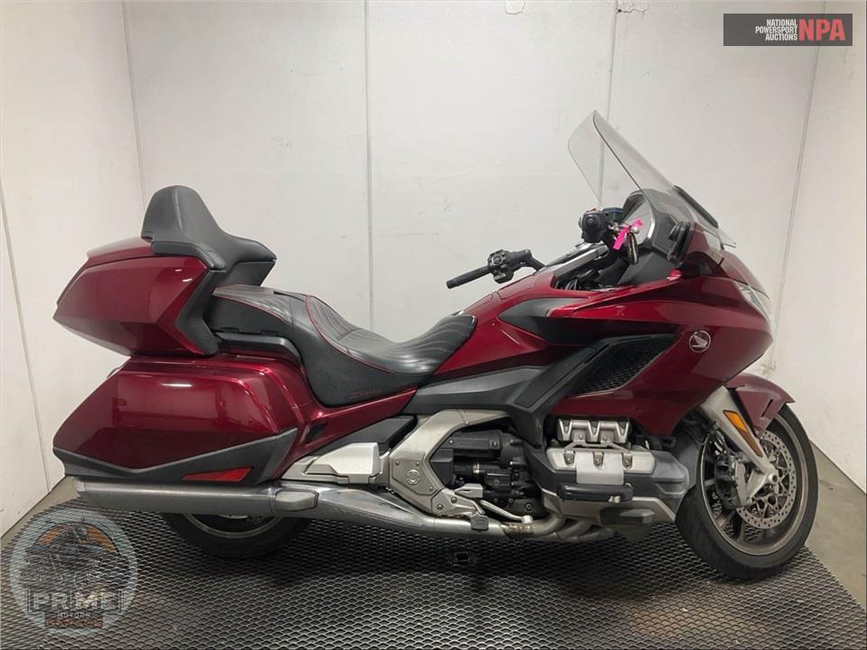 2018 Honda GL1800D GOLDWING TOUR DCT (RED) — фото 1