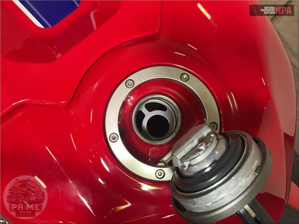 2025 Honda CBR1000RR-R FIREBLADE SP — фото 16