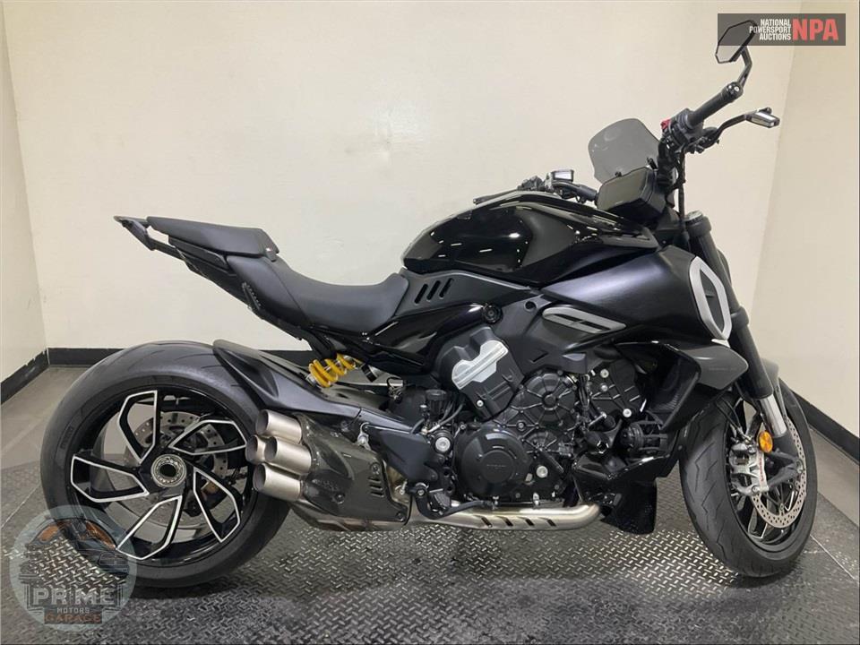 2023 DUCATI DIAVEL V4