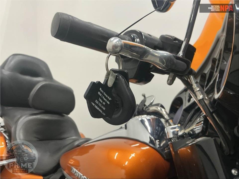 2014 Harley-Davidson FLHTK ELECTRA GLIDE ULTRA LIMITED — фото 10