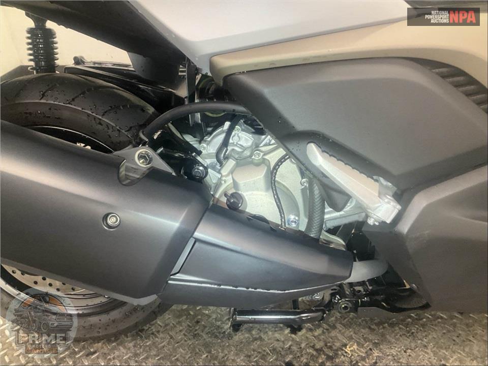2024 Yamaha XMAX — фото 6
