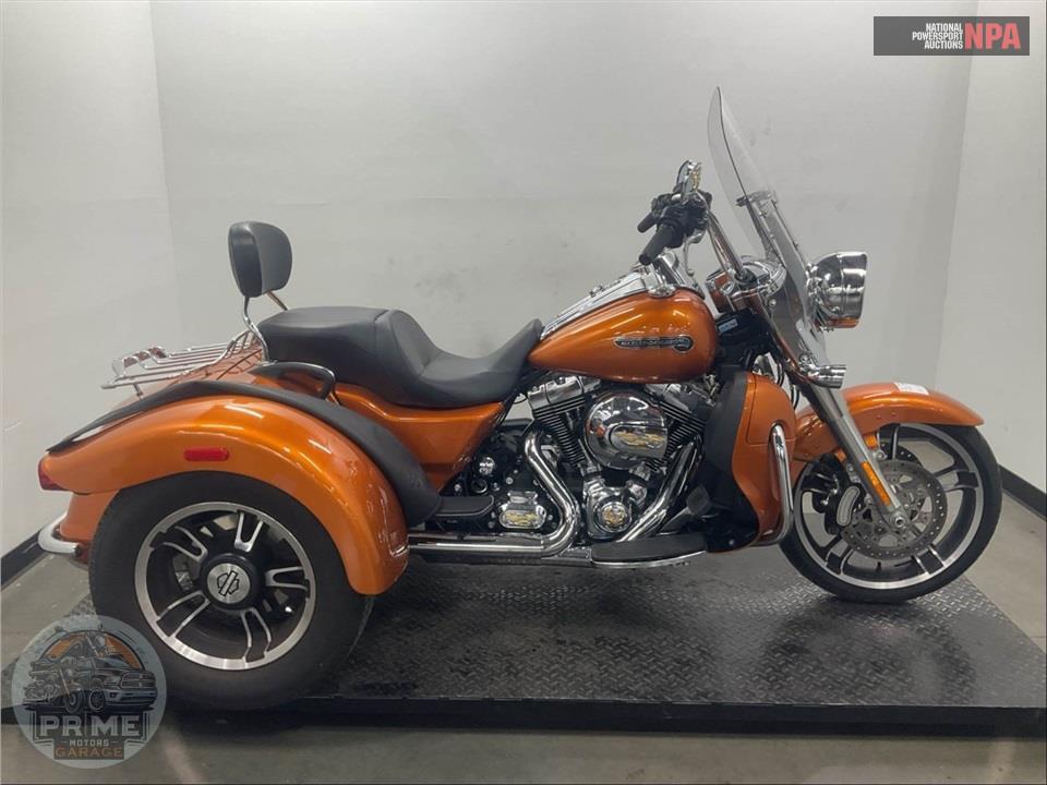 2015 Harley-Davidson FLRT FREE WHEELER — фото 1