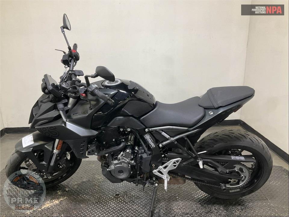 2023 Suzuki GSX800RQM3 GSX-8S — фото 3