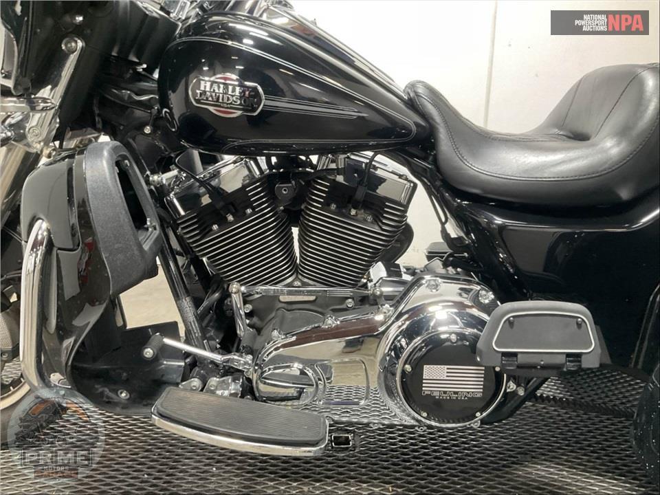 2012 Harley-Davidson FLHTCUTG TRIGLIDE UL CLSC — фото 7