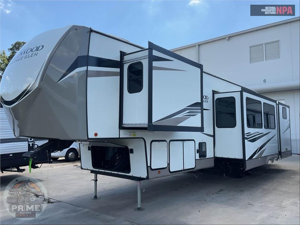 2023 Wildwood By Forest River M-356QB - HERITAGE GLEN FIFTH WHEEL SERIES — фото 2