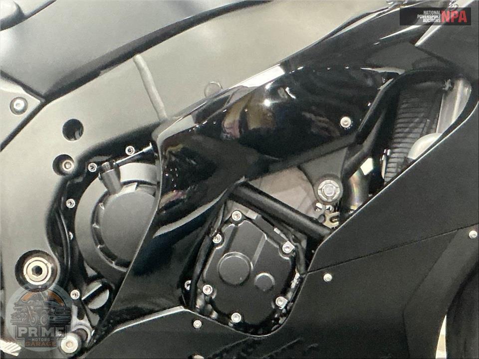 2025 Kawasaki ZX1002LSFAL NINJA ZX-10R (ABS) — фото 6