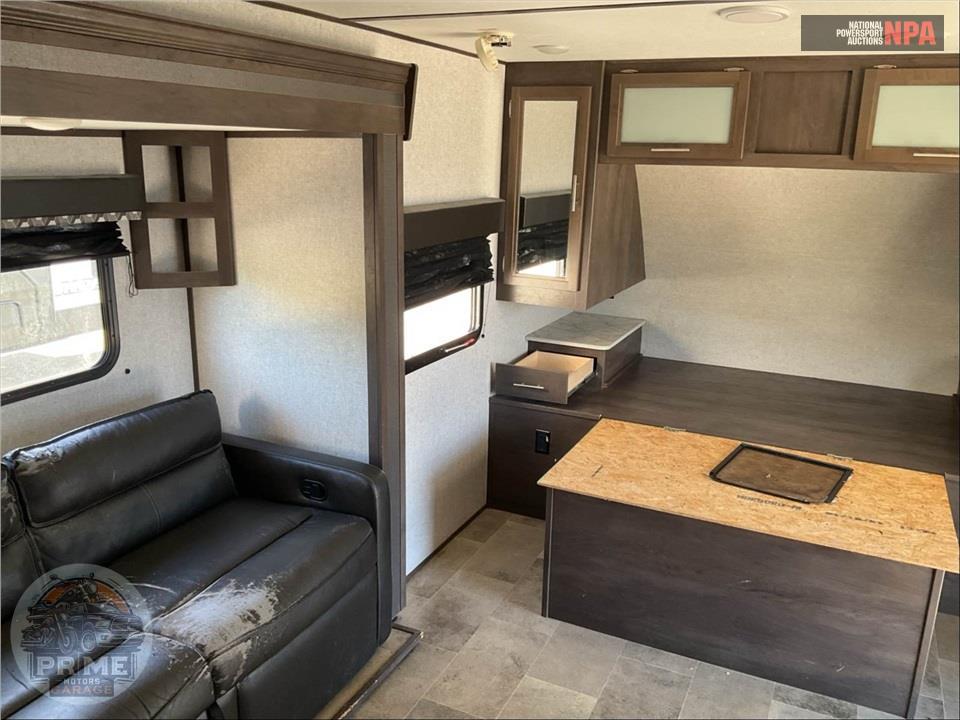 2021 Coleman By Dutchmen M-1805RB - LIGHT SERIES — фото 9