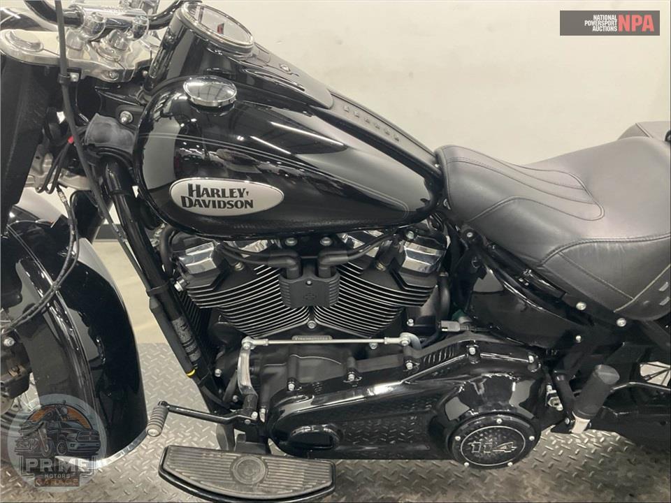 2021 Harley-Davidson FLHCS HERITAGE CLASSIC 114 — фото 7