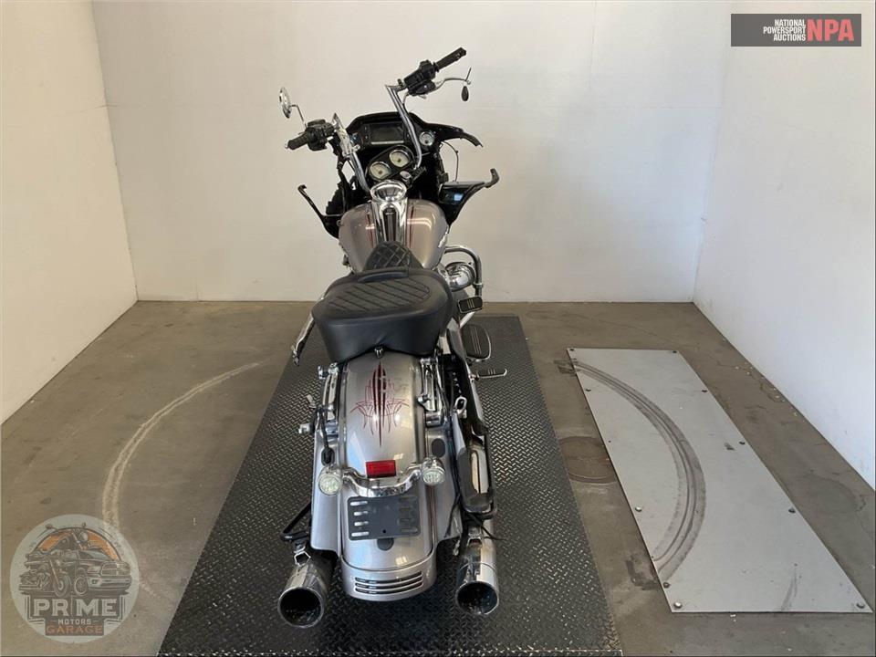 2017 Harley-Davidson FLTRXS ROAD GLIDE SPECIAL — фото 4