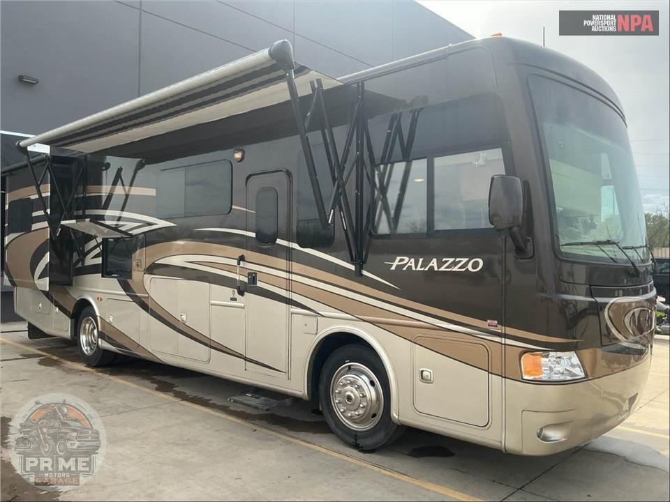 2014 Thor Motor Coach M-33.2 FREIGHTLINER - PALAZZO SERIES — фото 1