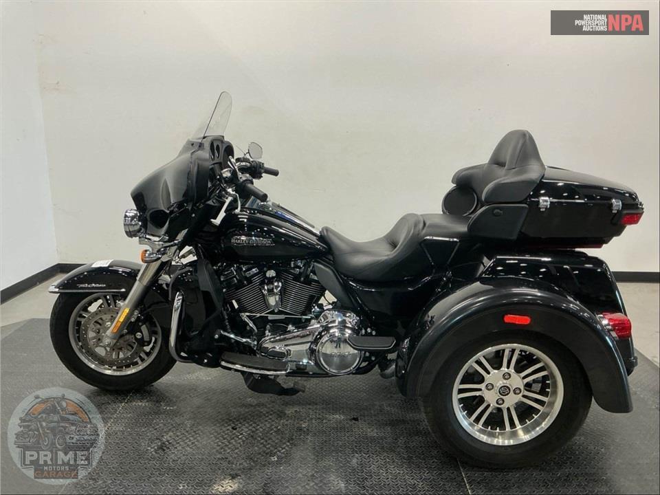 2020 Harley-Davidson FLHTCUTG TRI GLIDE ULTRA — фото 3