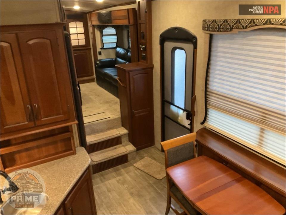 2015 Keystone Rv M-3850 FL - MONTANA FIFTH WHEEL SERIES — фото 13