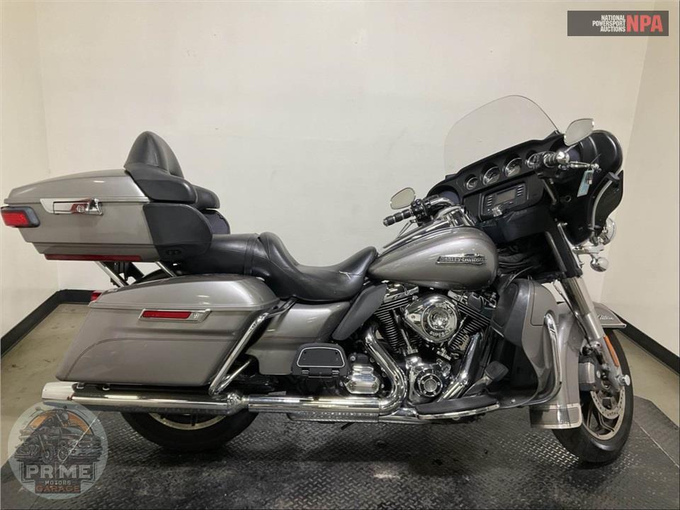 2016 Harley-Davidson FLHTCU ULTRA CLASSIC ELECTRA GLIDE — фото 1