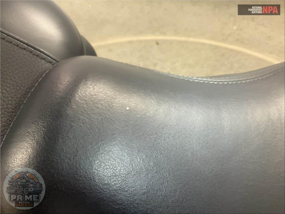 2015 Harley-Davidson FLSTFB FAT BOY LO — фото 31