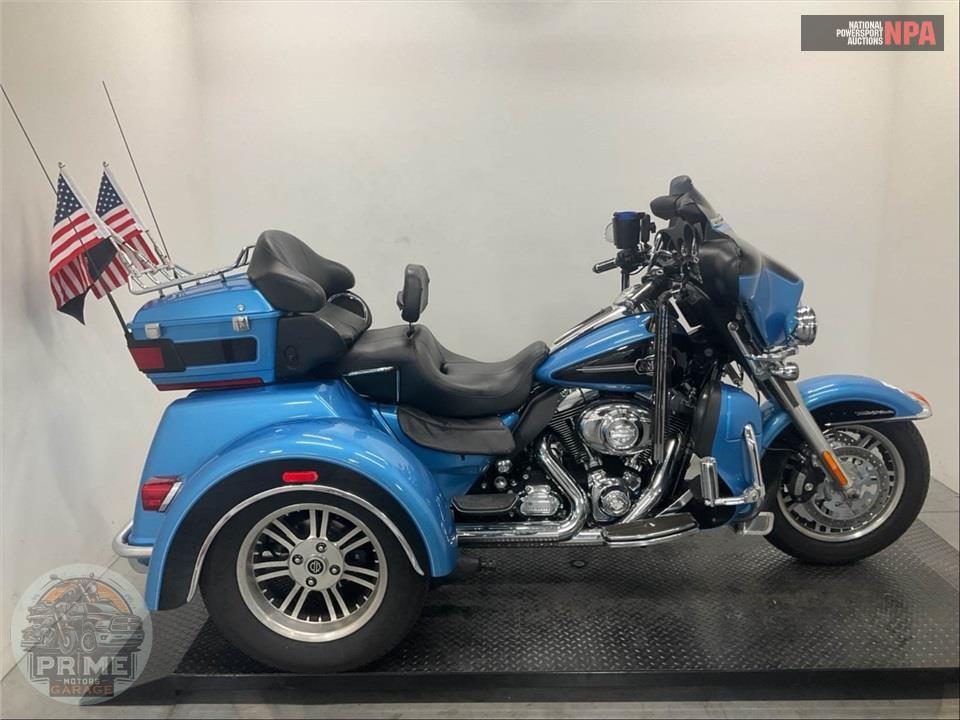 2011 Harley-Davidson FLHTCUTG TRIGLIDE UL CLSC — фото 1
