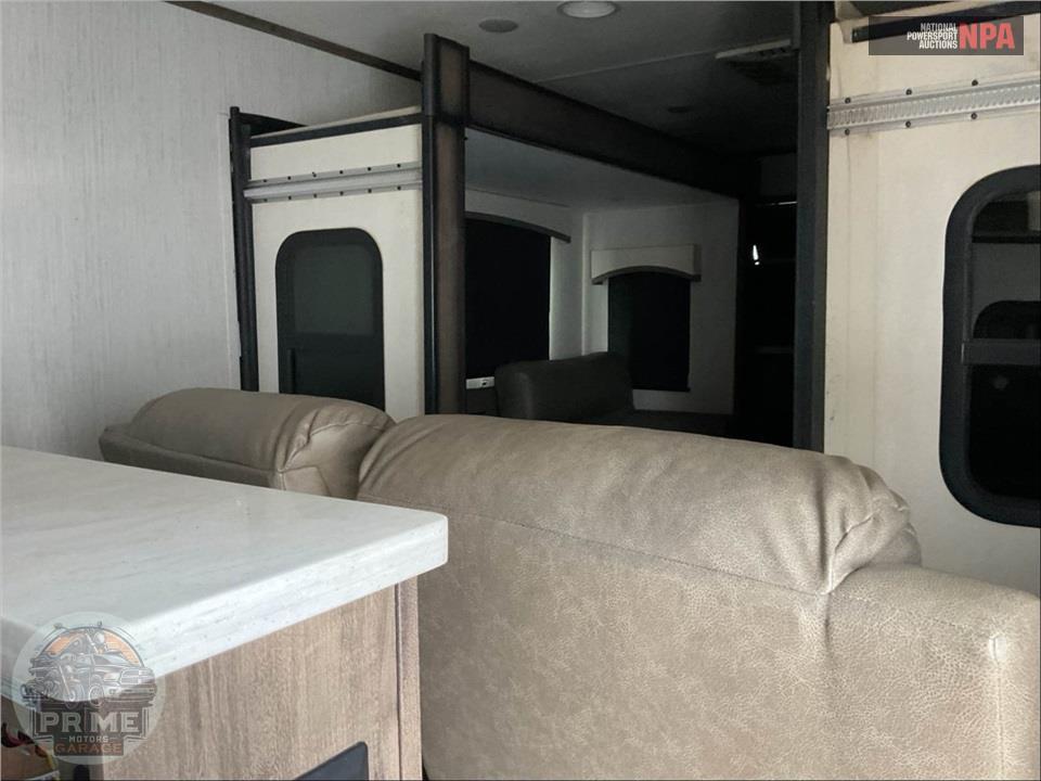 2020 Sierra By Forest River M-379FLOK - FIFTH WHEEL SERIES — фото 8