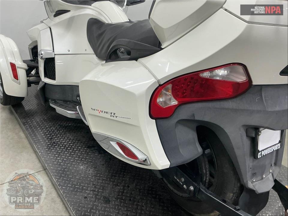 2014 Can-Am SPYDER RT SE6 LIMITED — фото 21
