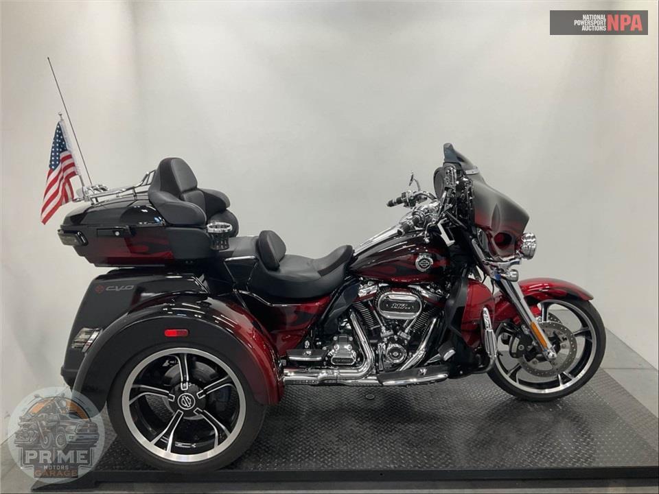2022 Harley-Davidson FLHTCUTGSE CVO TRI GLIDE — фото 1