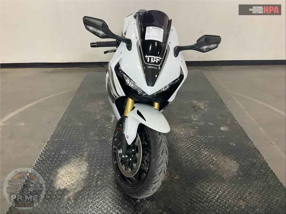 2026 Honda CBR1000RR — фото 2