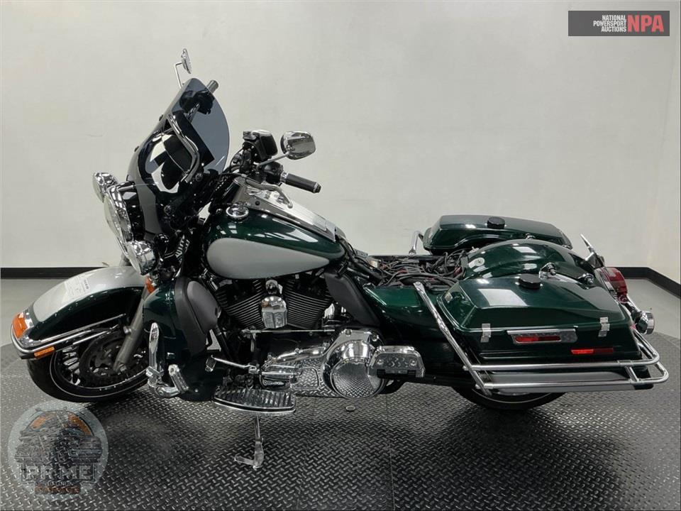 2009 Harley-Davidson FLHP POLICE ROAD KING — фото 3