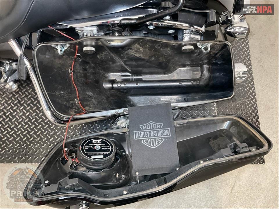 2015 Harley-Davidson FLHX STREET GLIDE — фото 24