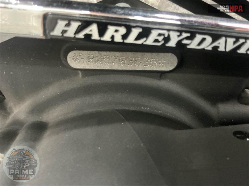 2005 Harley-Davidson FLHRCI ROAD KING CLASSIC — фото 34