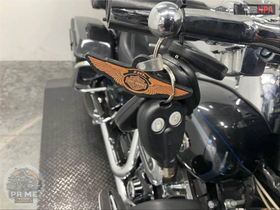 2013 Harley-Davidson FLHTCUSE8 SCREAMIN EG ANN — фото 11