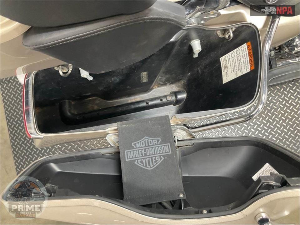 2018 Harley-Davidson FLTRU ROAD GLIDE ULTRA — фото 27
