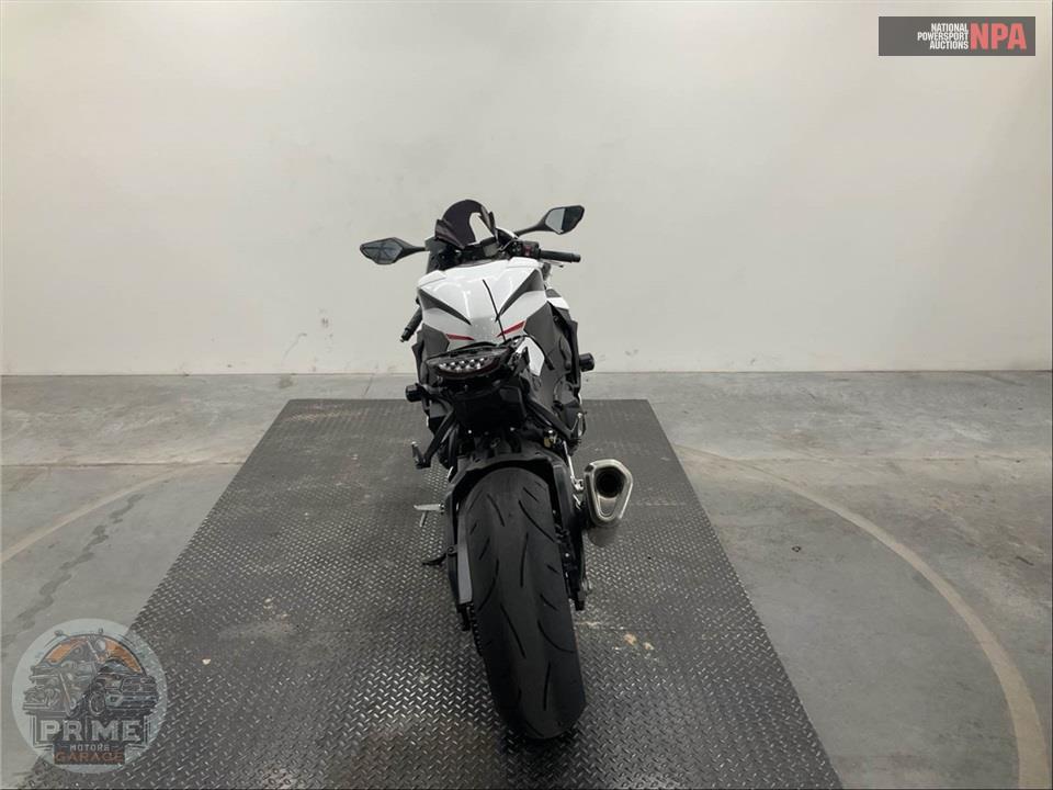 2025 Honda CBR1000RR — фото 4