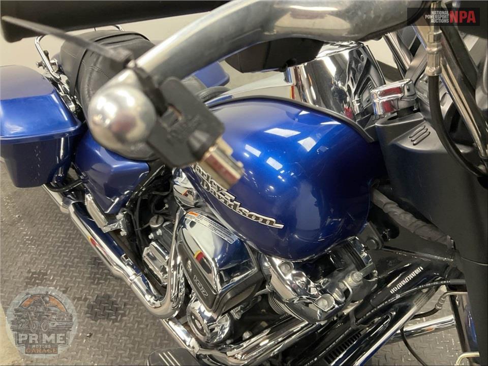 2017 Harley-Davidson FLHX STREET GLIDE — фото 15
