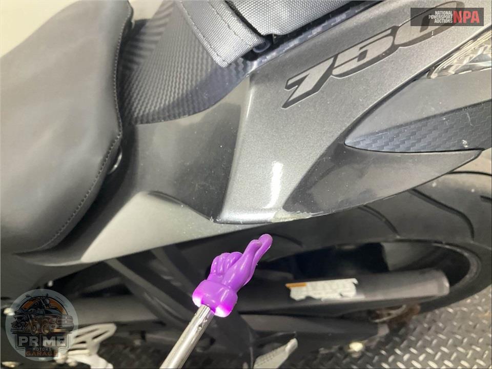 2013 Suzuki GSX-R750L3 — фото 23