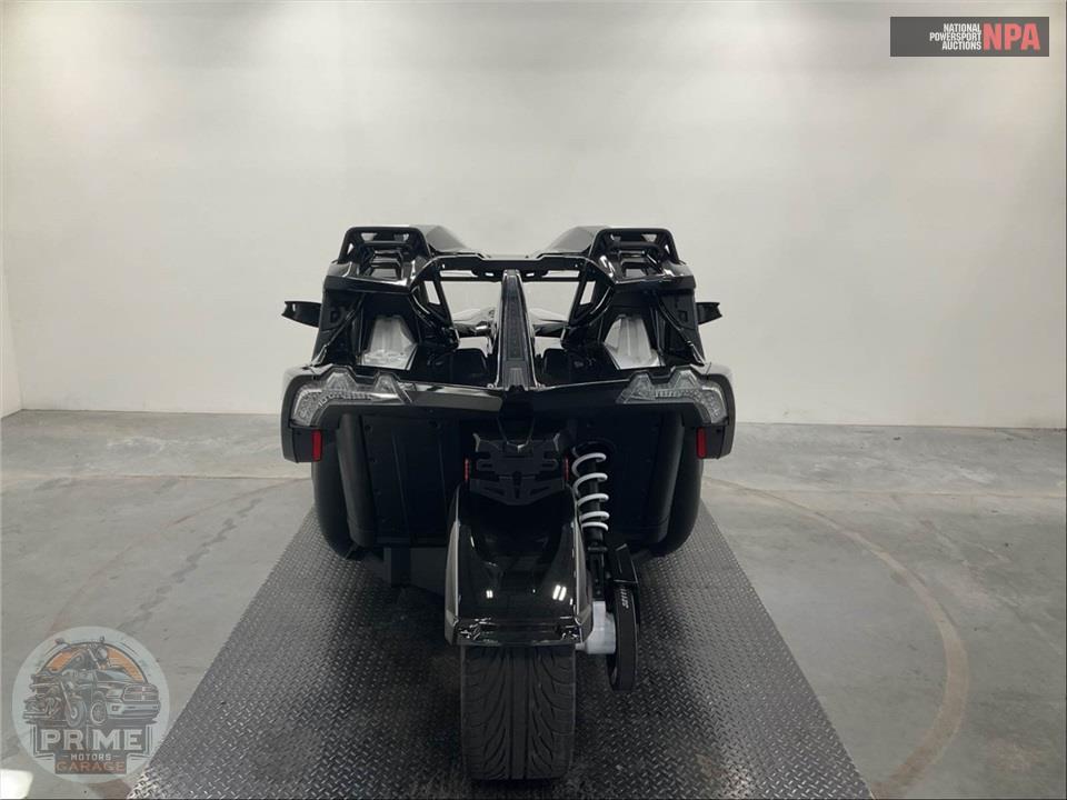 2019 Polaris SLINGSHOT GRAND TOURING — фото 4