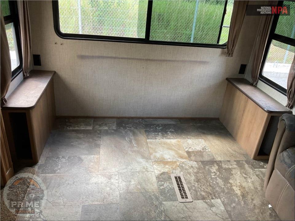 2016 Crossroads Rv M-305 RS - CRUISER FIFTH WHEEL SERIES — фото 10